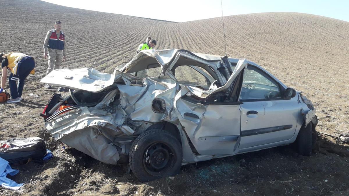 Amasya'da otomobilin devrilmesi sonucu 4 kişi yaralandı