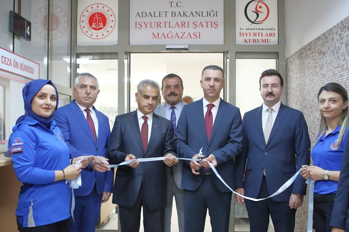 Çorum Adliyesinde İşyurtları Satış Mağazası Açıldı