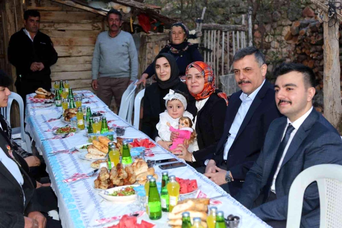 Çorum Valisi Çiftçi, kanseri yenen küçük Buğlem'in ailesiyle iftar yaptı