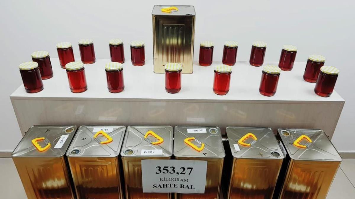 Çorum'da 353 kilogram gümrük kaçağı bal ele geçirildi