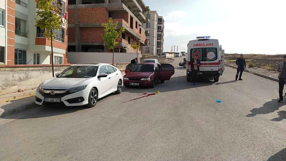 Çorum'da alacak verecek meselesi yüzünden çıkan silahlı kavgada 1 kişi öldü, 1 kişi ağır yaralandı