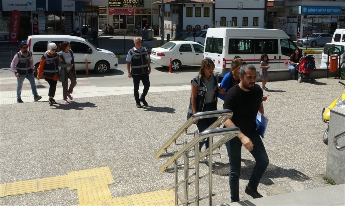 Çorum'da Altın Hırsızlığı Şüphelileri Yakalandı