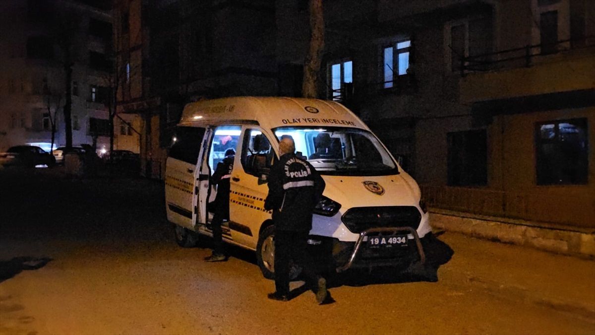 Çorum'da bıçaklı kavgada bir kişi yaralandı