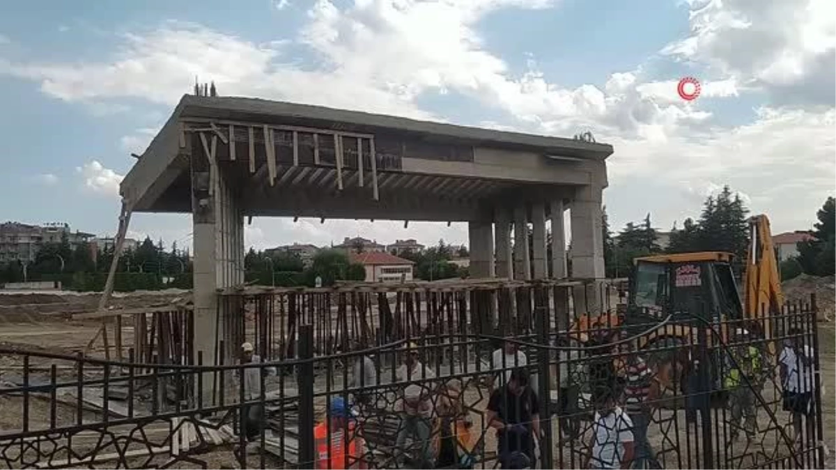 Çorum'da çalıştığı inşaatın birinci katından düşen işçi yaralandı