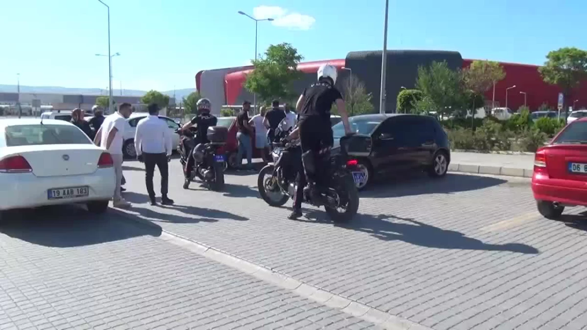 Çorum'da hastane bahçesinde çıkan kavgada sağlık çalışanı bıçaklandı