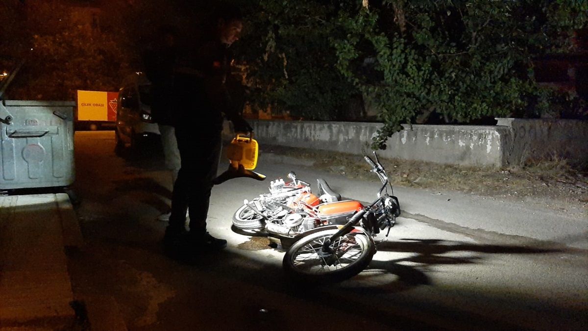 Çorum'da iş yerine silahlı saldırı: Bir saldırgan yaralandı