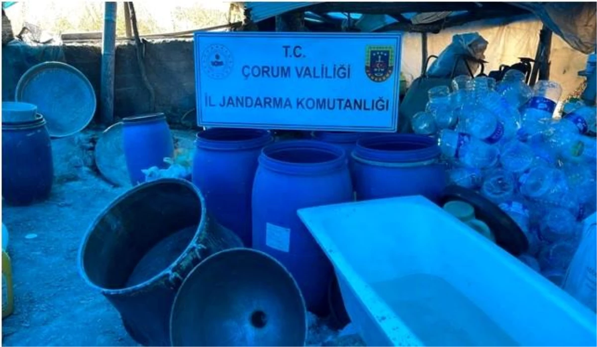 Çorum'da Kaçak İçki İmalathanesine Operasyon: 2 Bin 5 Litre Kaçak İçki Ele Geçirildi