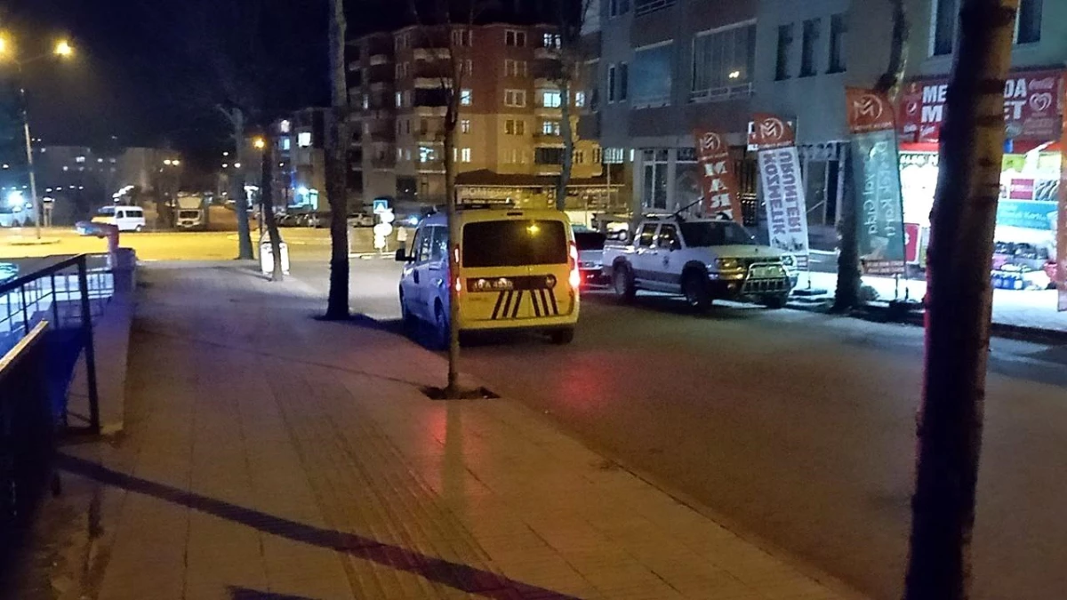 Çorum'da Kardeşin Bıçakladığı Ağabey Hastaneye Kaldırıldı