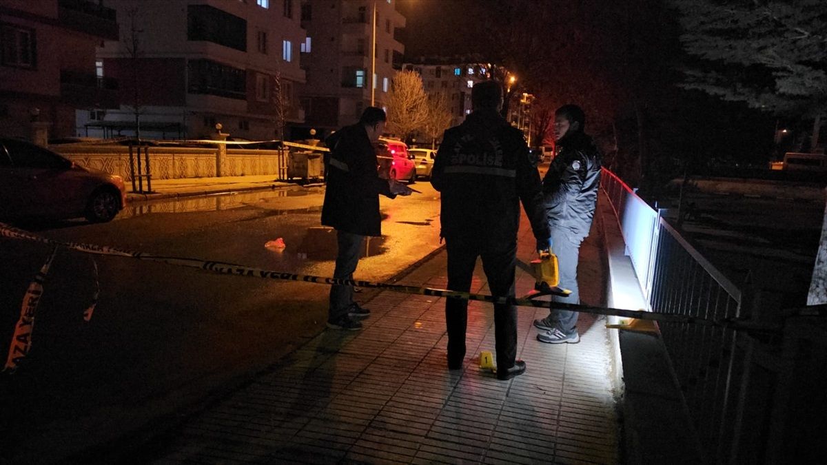 Çorum'da silahlı saldırı: İki kişi yaralandı