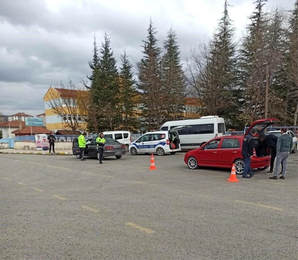 Çorum'da Son 21 Günde Yapılan Denetimlerde 142 Araç Trafikten Men Edildi