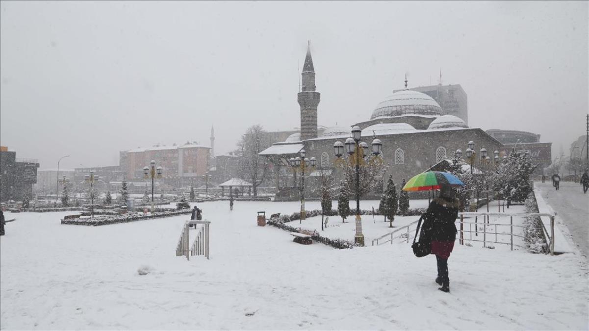 Erzurum'da okullar tatil mi? Son Dakika! Erzurum Valiliği açıklaması! Erzurum kar tatili var mı? Erzurum Hava Durumu!
