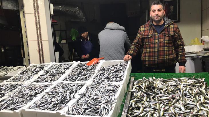 Havalar düzeldi, tezgahlar hamsiyle doldu
