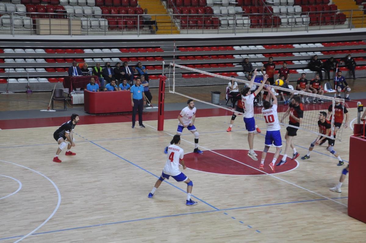 Karacabey'de sportif faaliyetler göz kamaştırmaya devam ediyor