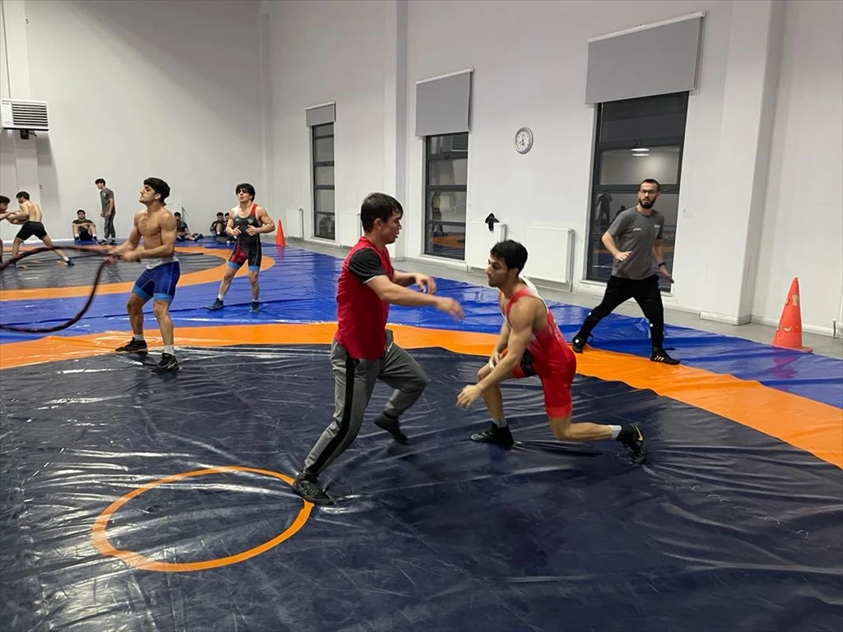Kayseri Sporcuları Türkiye Şampiyonası için Çorum'a Gidiyor