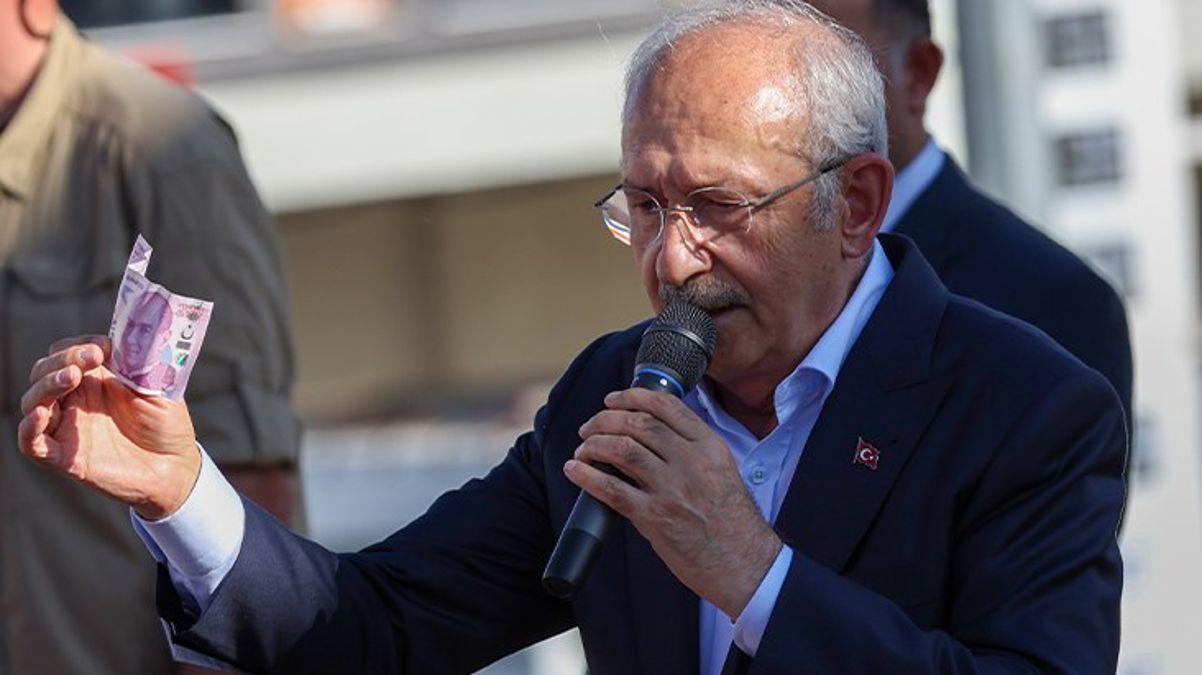 Kılıçdaroğlu, elindeki 200 TL'lik banknotla vatandaşlara seslendi: Asıl zammı yerel seçimlerden sonra göreceksiniz