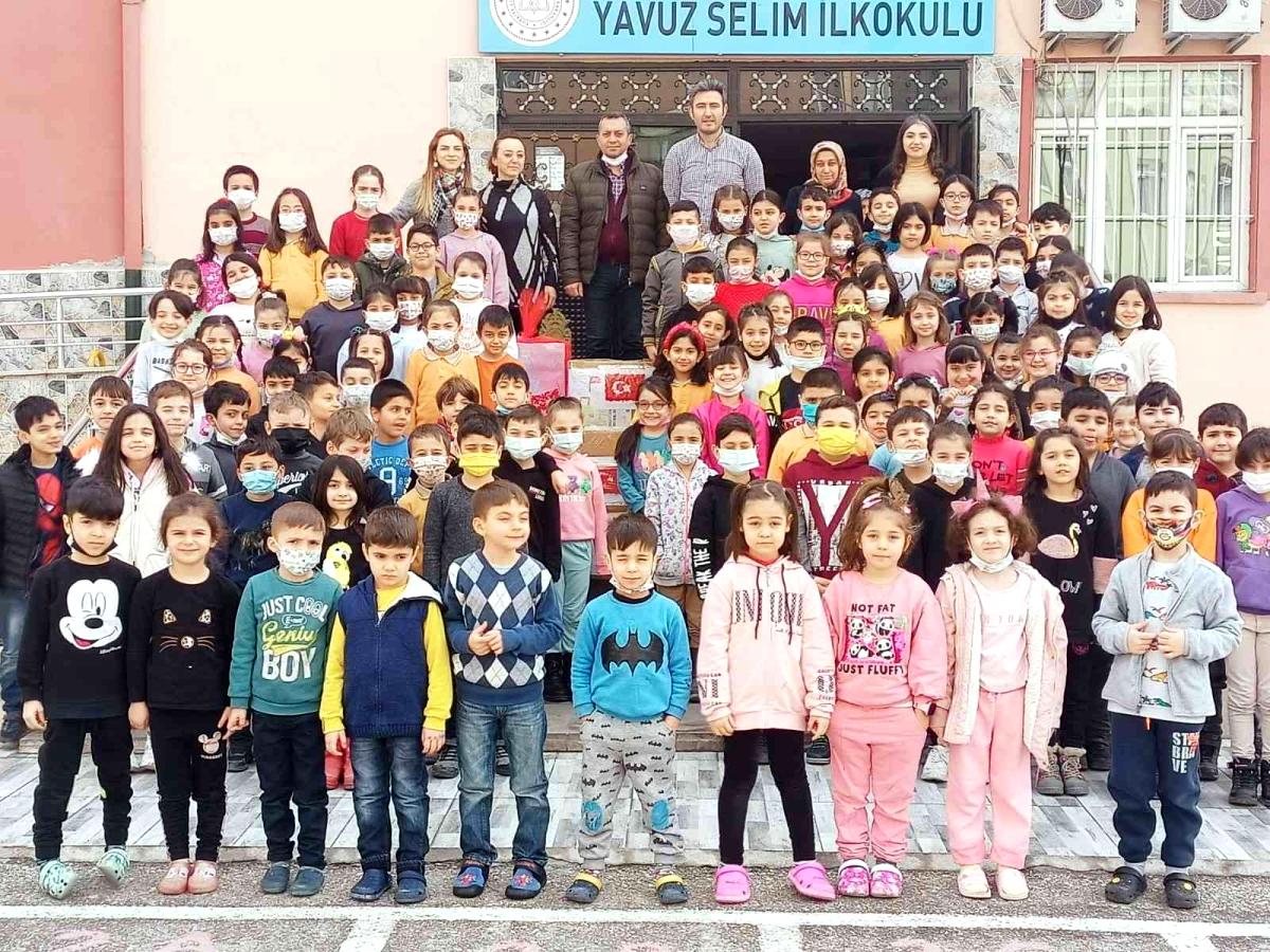 Mehmetçiğe leblebi ve mektup gönderdiler