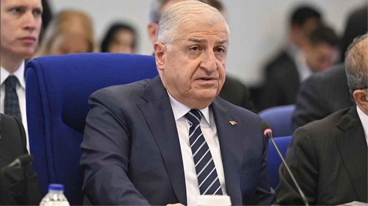 Milli Savunma Bakanı Güler'den CHP'li vekilin S400 sorusuna olay yanıt: Çamaşır makinesi mi bu?