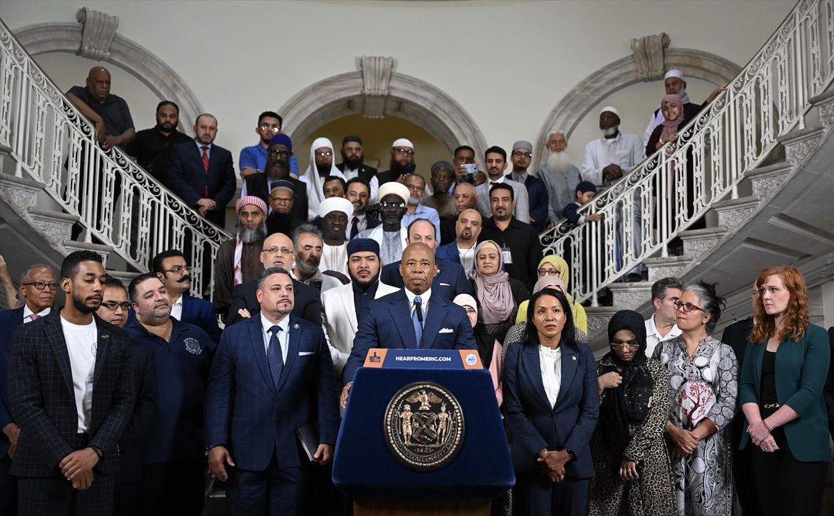 New York'ta bir ilke imza atıldı! Belediye Başkanı duyurdu: Cuma namazı vaktinde megafondan ezan okunabilecek