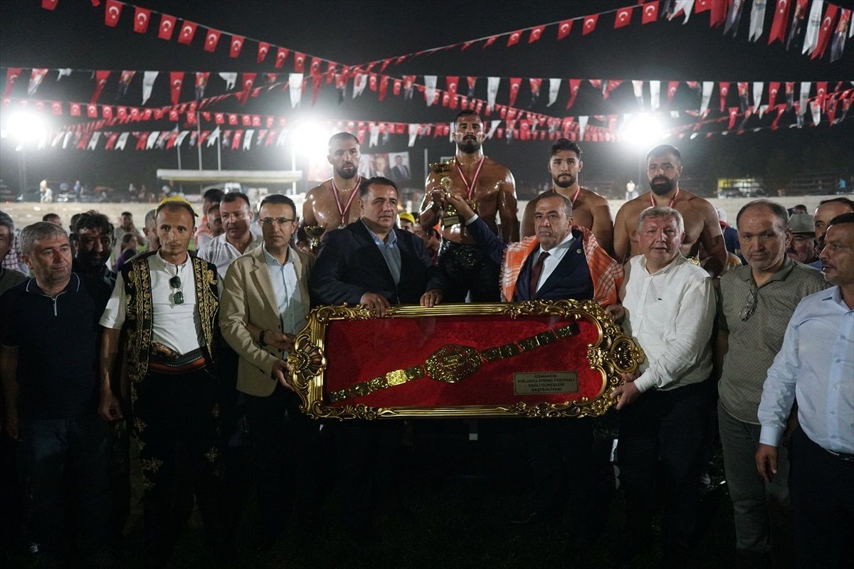 Osmancık'ta düzenlenen güreşlerde başpehlivan belli oldu