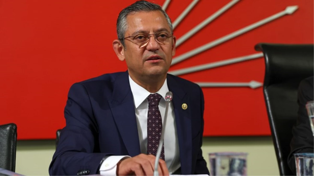 Özgür Özel'den 