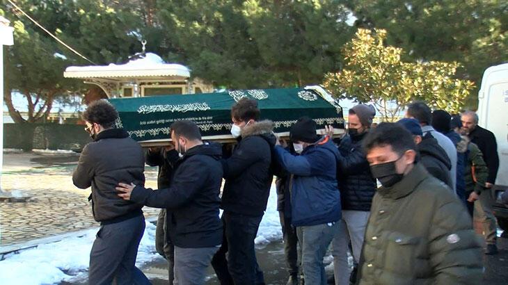 Pendik'te takside öldürülen kadın son yolculuğuna uğurlandı