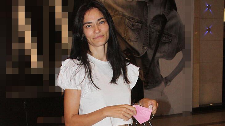 Saadet Işıl Aksoy: Çocuktan dolayı maske takıyorum