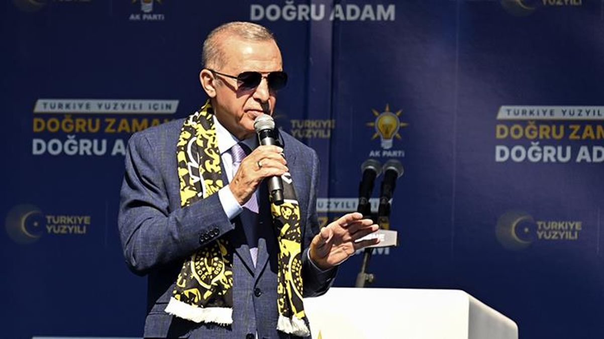 Son Dakika! Cumhurbaşkanı Erdoğan'dan İmamoğlu'na taşlı saldırıyla ilgili ilk yorum: Kendi kendilerine provokasyon çıkarıyorlar