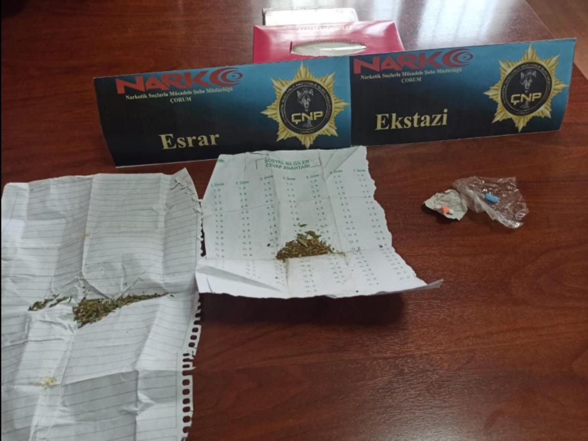 Son dakika haberi: Uyuşturucu operasyonunda yakalanan 11 zanlıdan 2'si tutuklandı