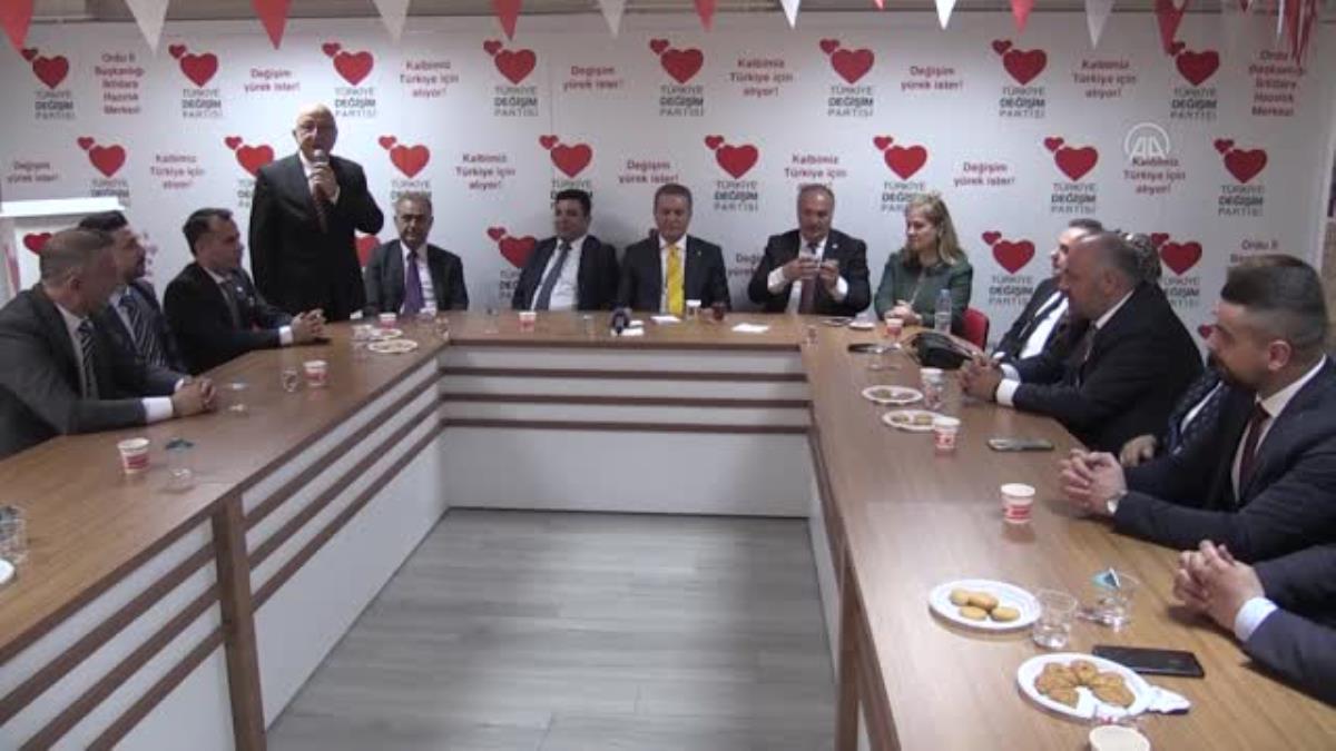 TDP Genel Başkanı Sarıgül partililerle bir araya geldi