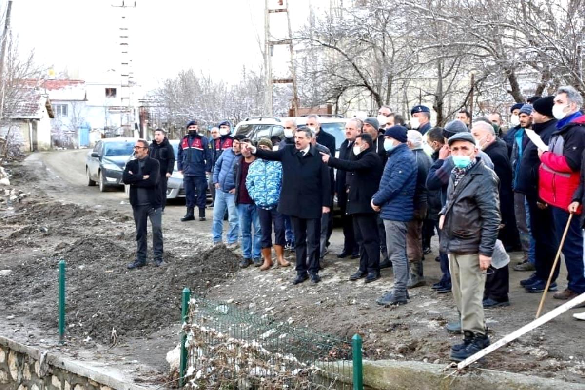 Vali Çiftçi Eşme köyünü ziyaret etti